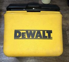 Dewalt lunch box, Broken Clip